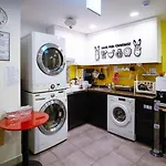 24 Guesthouse Oneroomtel Sinchon Avenuel